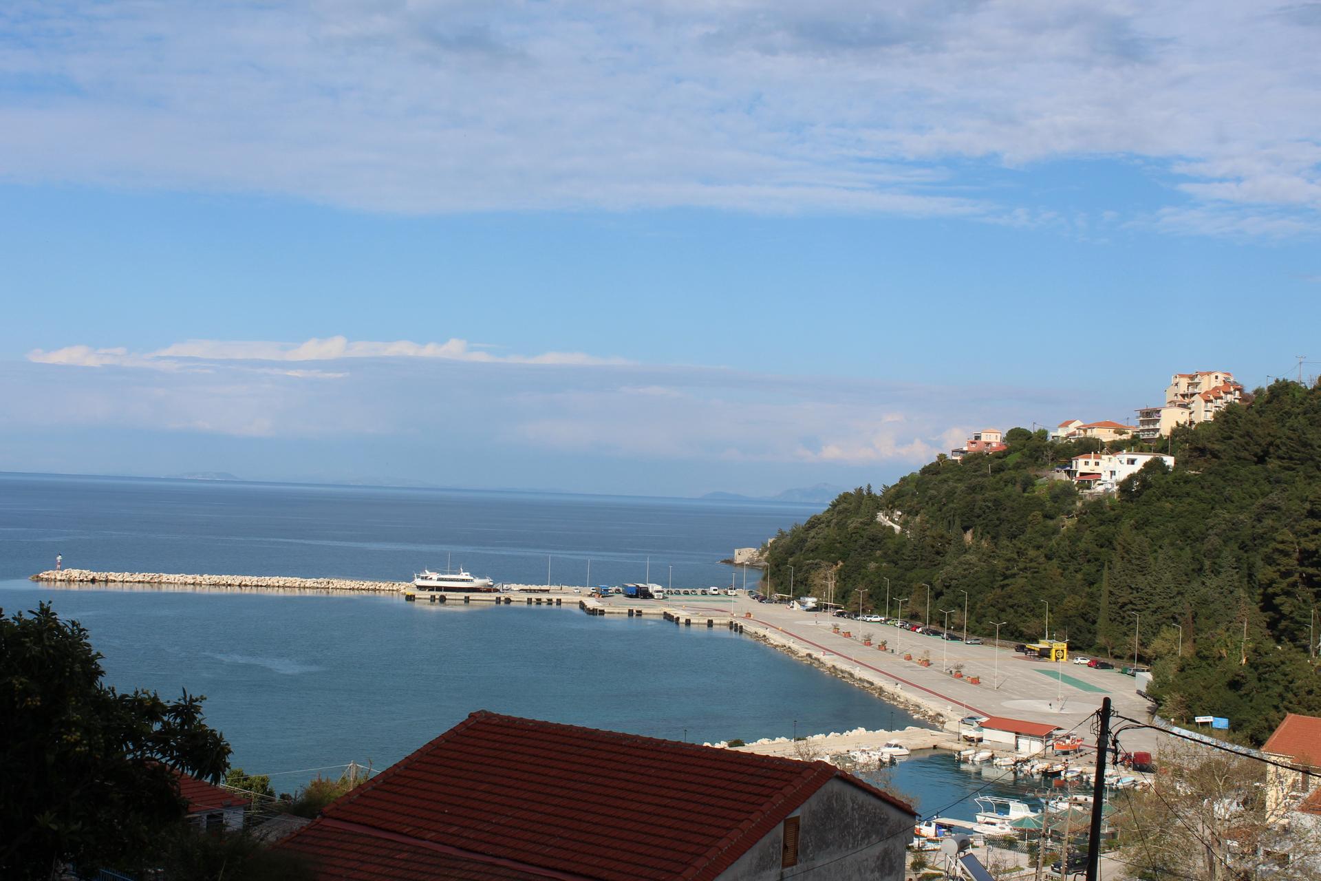 Lot with port view